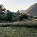 Krakehaugen Feriehus, A Perfect Retreat Near 펜션 *