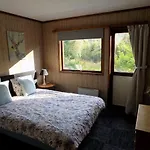 Kråkehaugen Feriehus, A Perfect Retreat Near åheim Feriehus