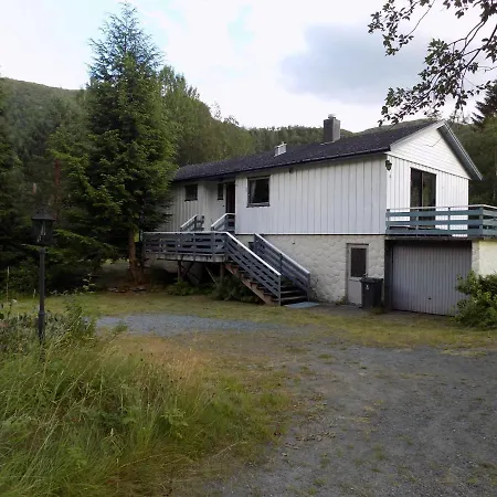 Krakehaugen Feriehus, A Perfect Retreat Near 別荘